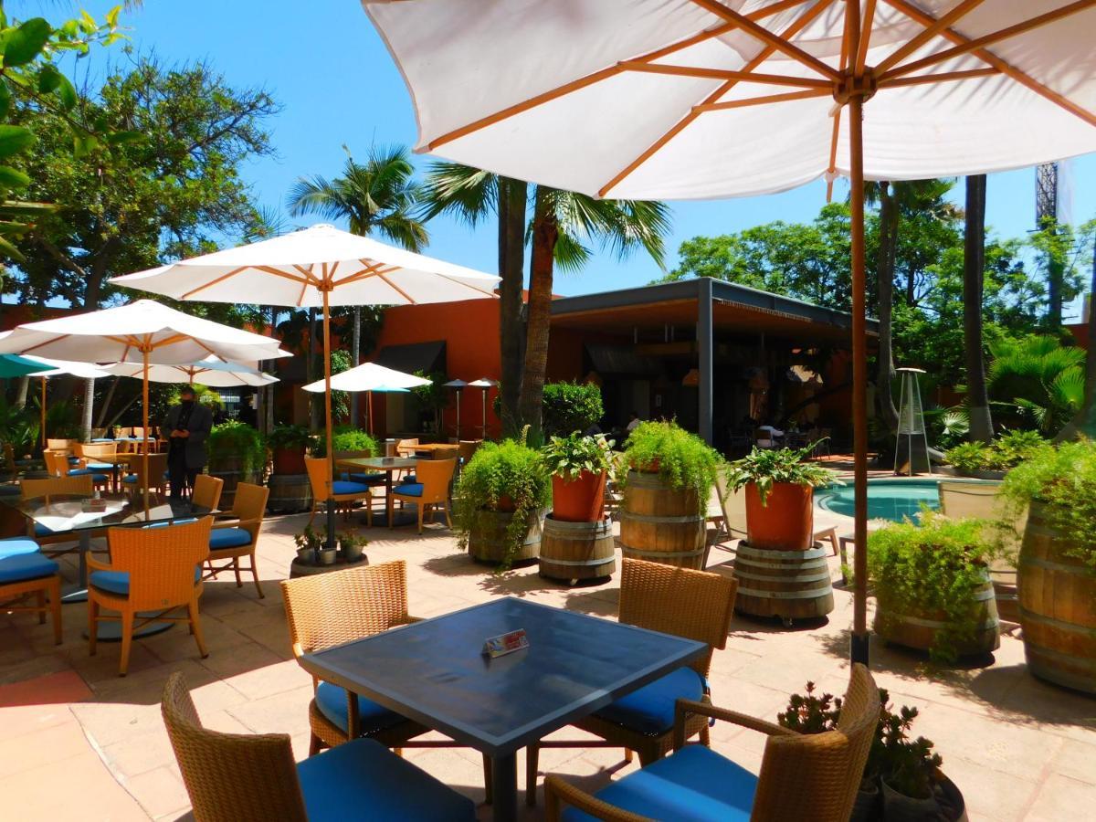 Hotel Palacio Azteca Тихуана Екстериор снимка