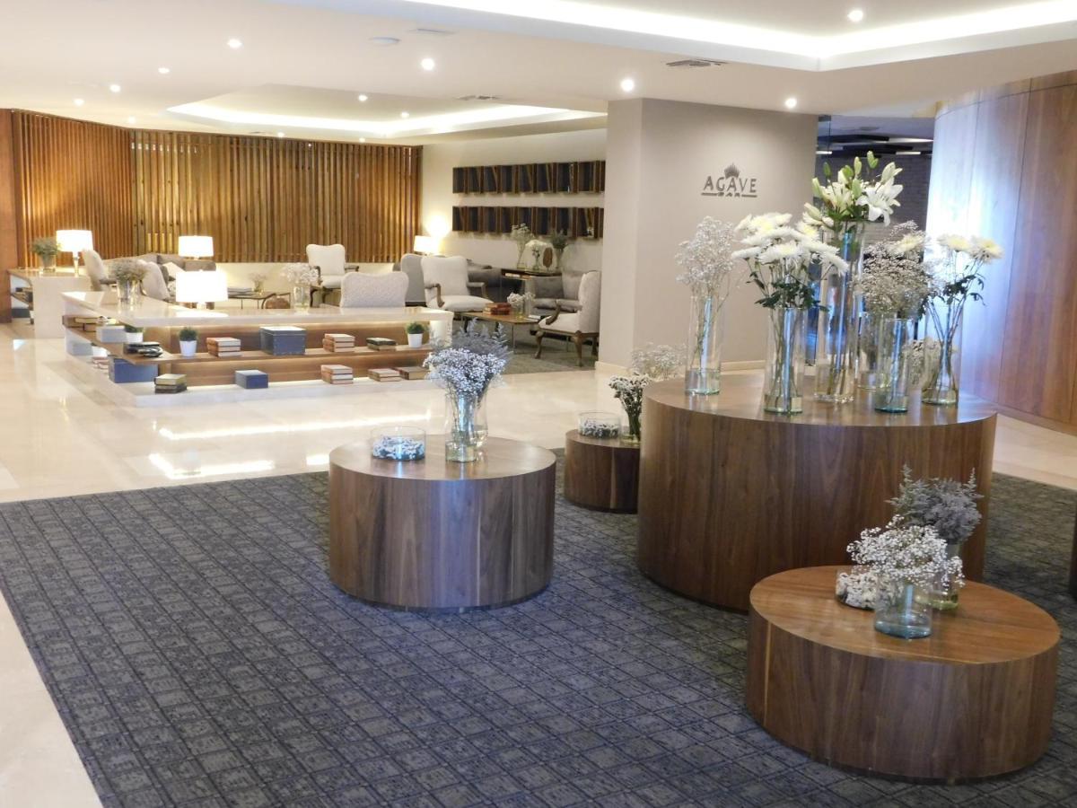 Hotel Palacio Azteca Тихуана Екстериор снимка