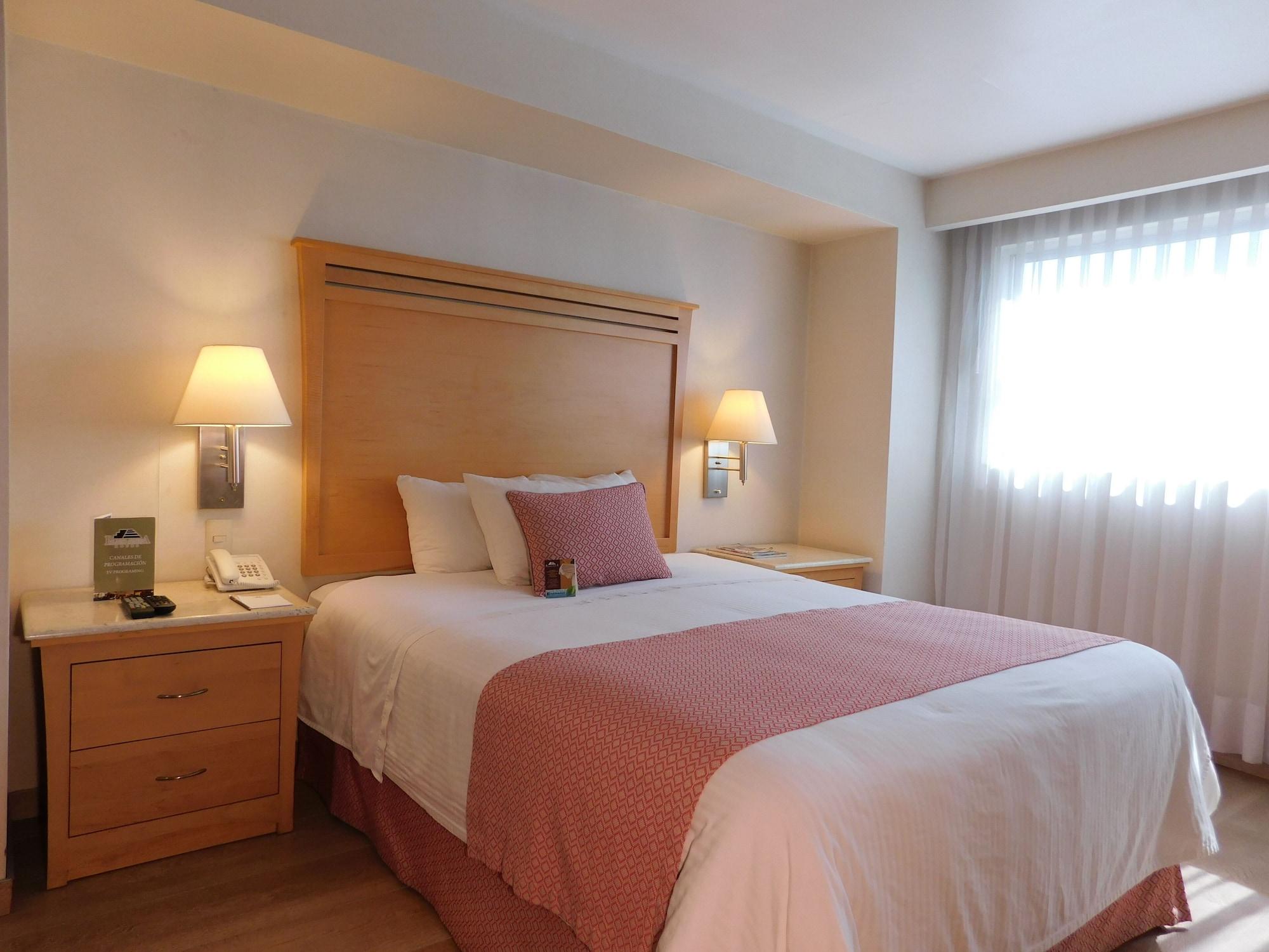 Hotel Palacio Azteca Тихуана Екстериор снимка