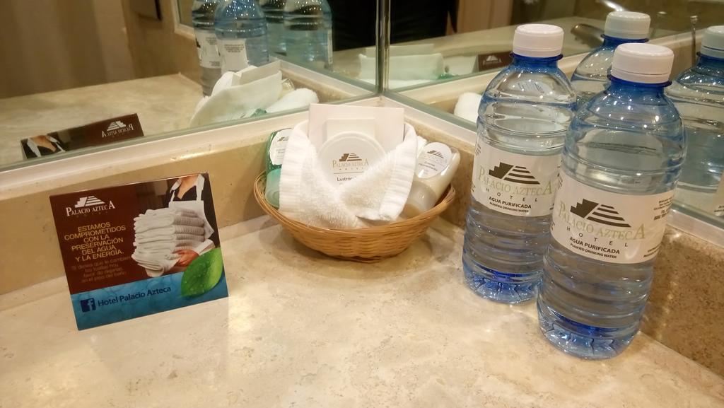Hotel Palacio Azteca Тихуана Екстериор снимка