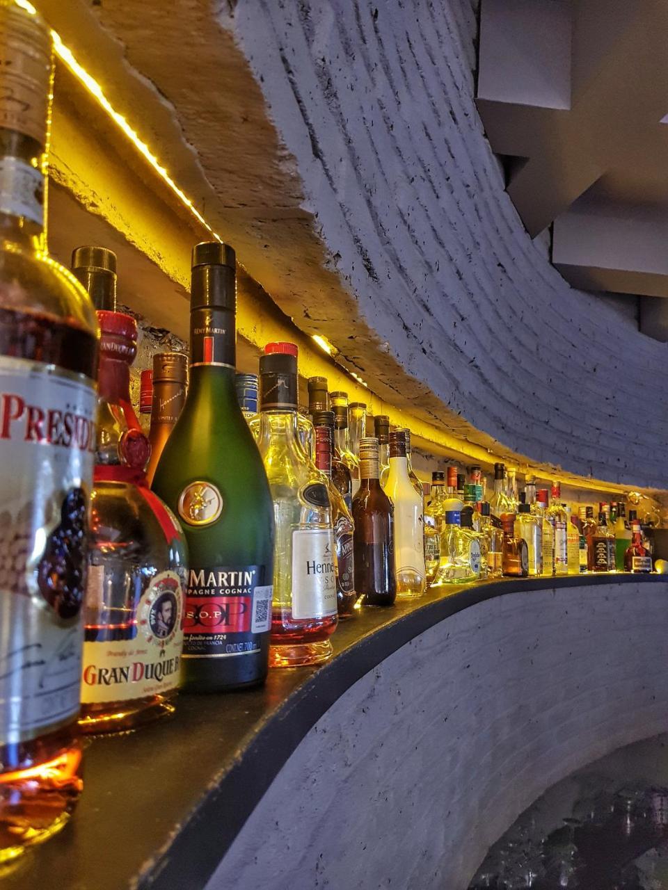 Hotel Palacio Azteca Тихуана Екстериор снимка