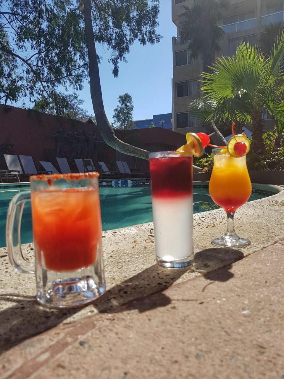 Hotel Palacio Azteca Тихуана Екстериор снимка